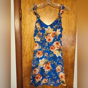 Altard State Light and Flowy Ruffled Adjustable Straps 1/4 Zip Dress Size Small